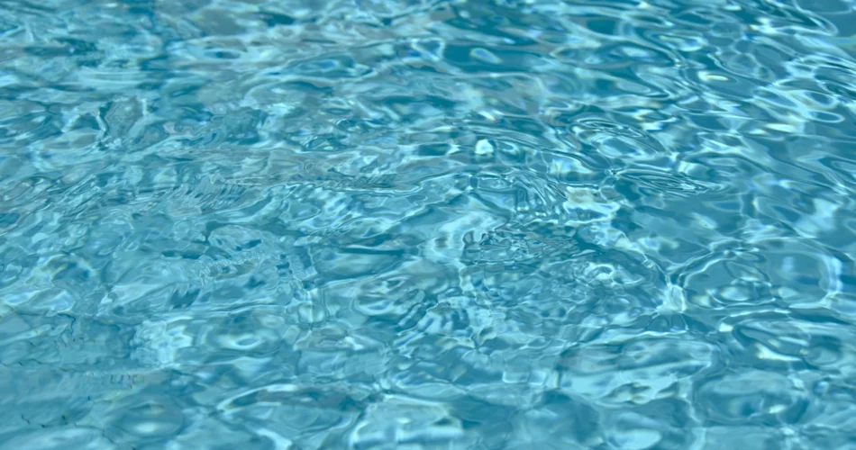 Wasser in einem Schwimmbad | © Pixabay