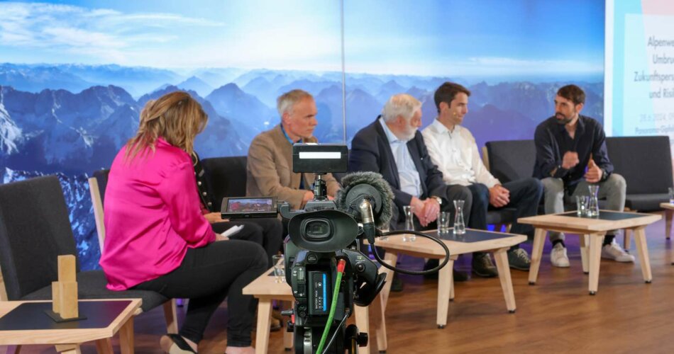 Eine Kamera | © Tiroler Zugspitz Arena/Zotz Lea 