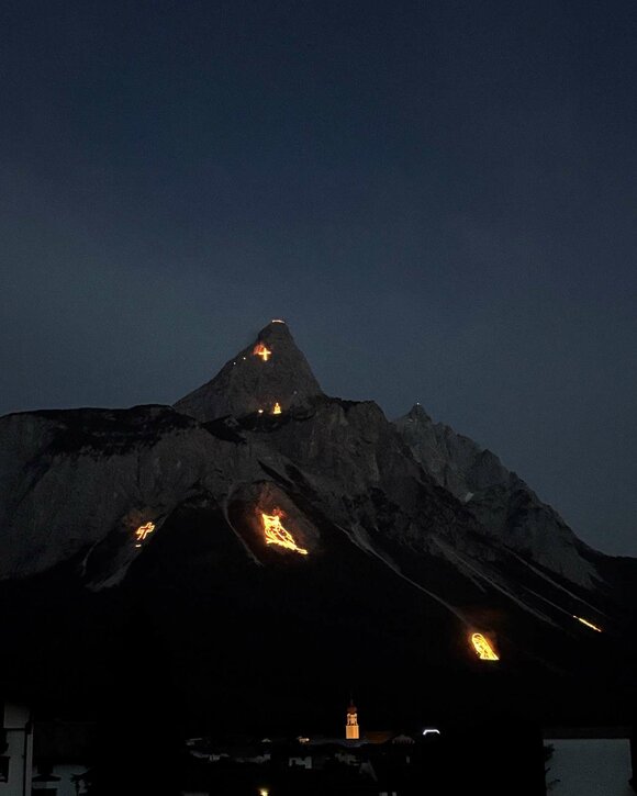 Mountain bonfire | © Tiroler Zugspitz Arena