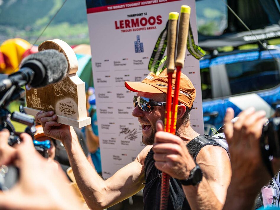 Winner with trophy | © Tiroler Zugspitz Arena