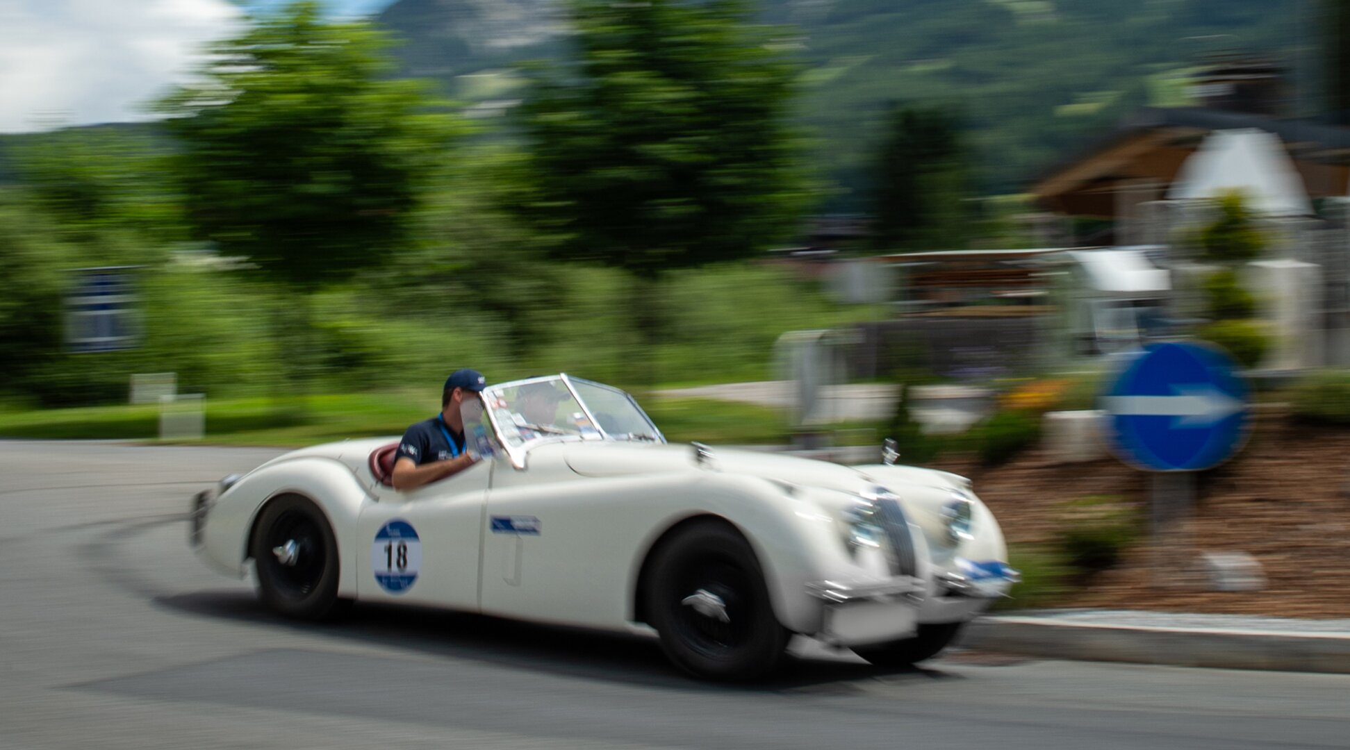 White classic car | © Tiroler Zugspitz Arena