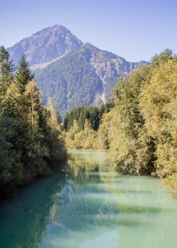 Ein Fluss und ein Berg | © Tiroler Zugspitz Arena
