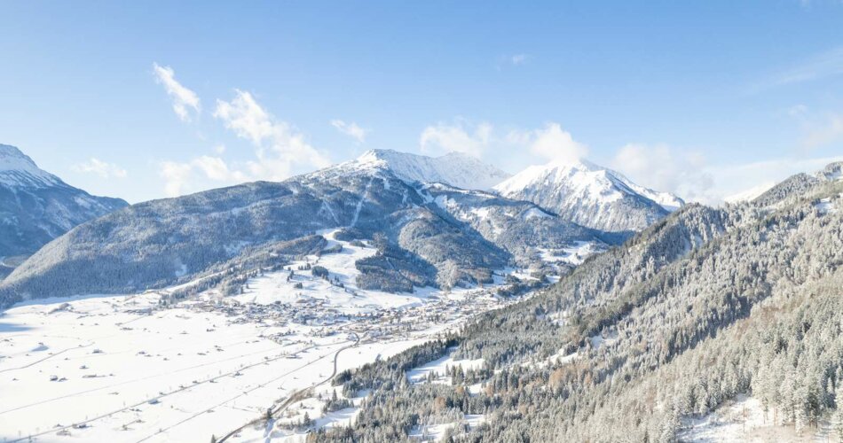 Lermoos and Grubigstein from above | © Tiroler Zugspitz Arena