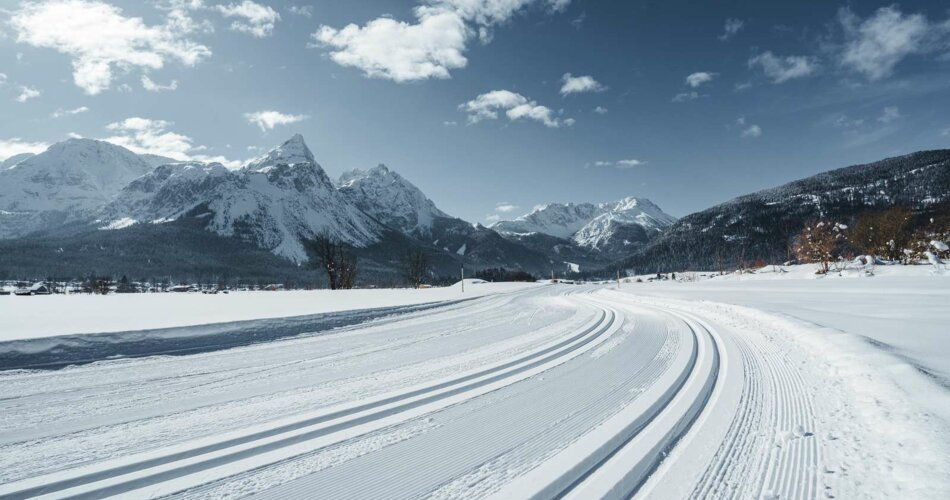 Langlaufluipe am Golfplatz im Winter | © Tiroler Zugspitz Arena/Roast Media
