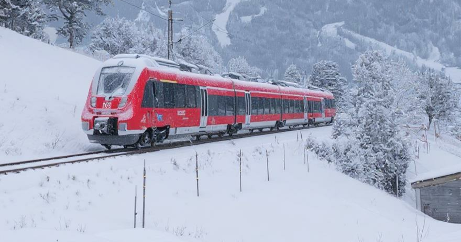 Train in the snow | © DB-Regio