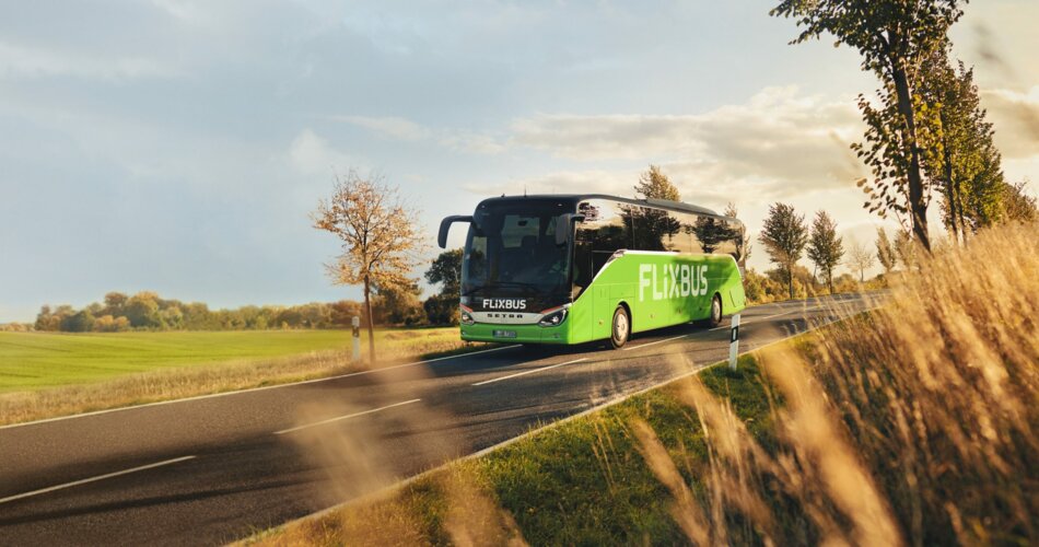 Flixbus | © maxthrelfallphoto