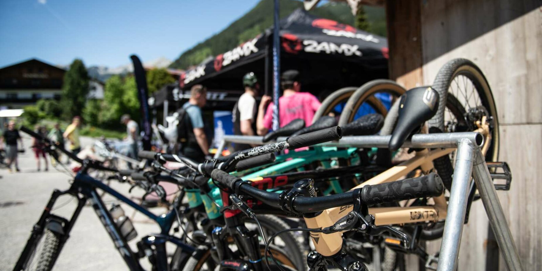 Many bicycles | © Tiroler Zugspitz Arena/Nikola Radovic