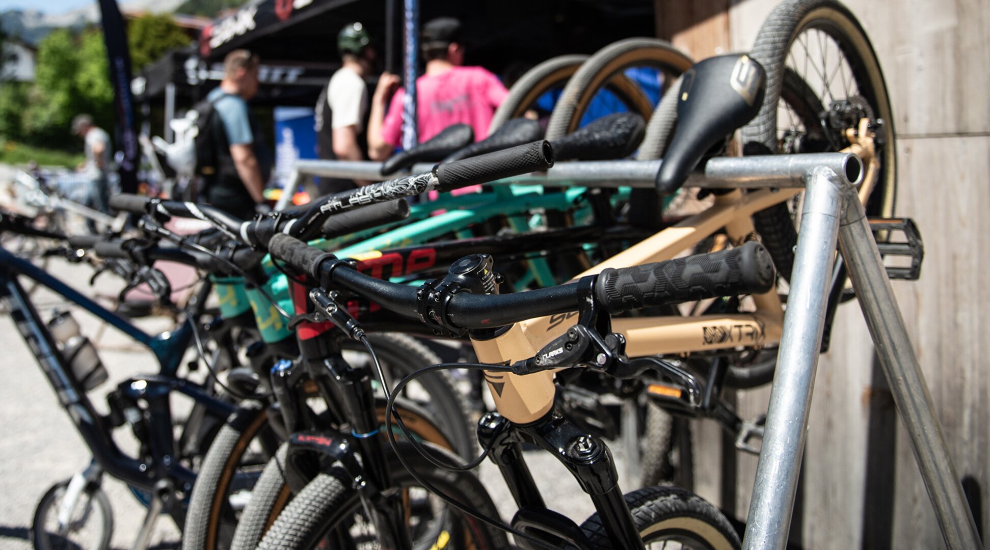 Viele Fahrräder | © Tiroler Zugspitz Arena/Nikola Radovic