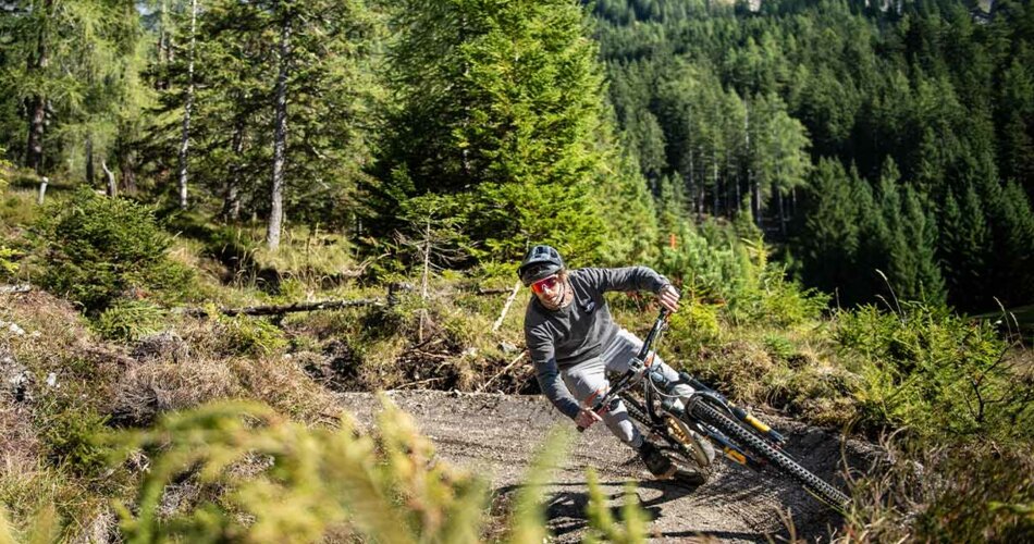 Cyclist riding on a trail | © Tiroler Zugspitz Arena