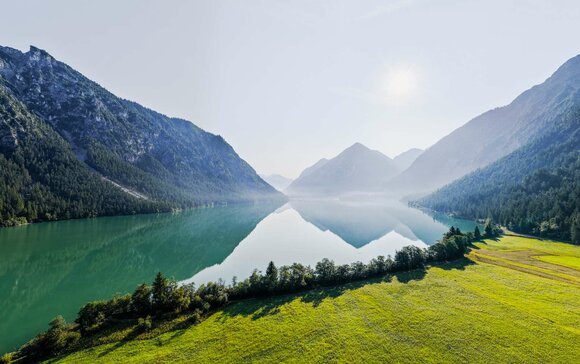 See mit Sommerpanorama | © Tiroler Zugspitz Arena/Valentin Schennach