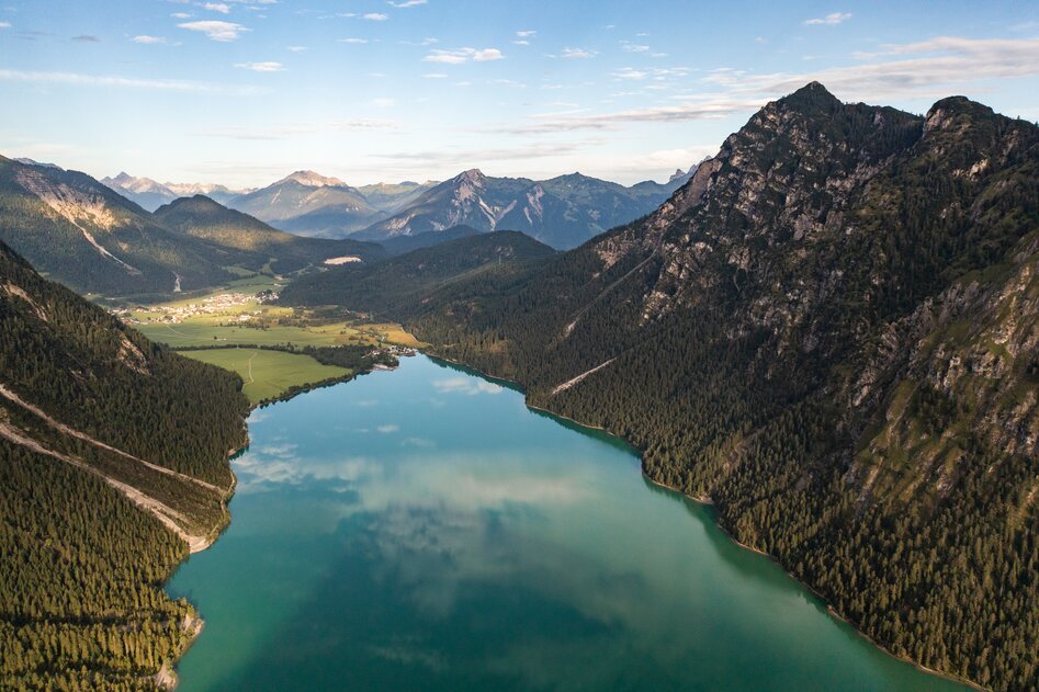Heiterwanger See von oben | © Tiroler Zugspitz Arena /Sam Oetiker