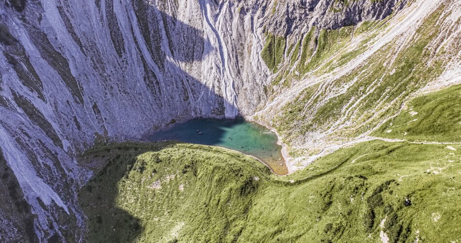 Turquoise mountain lake | © Tiroler Zugspitz Arena/Valentin Schennach