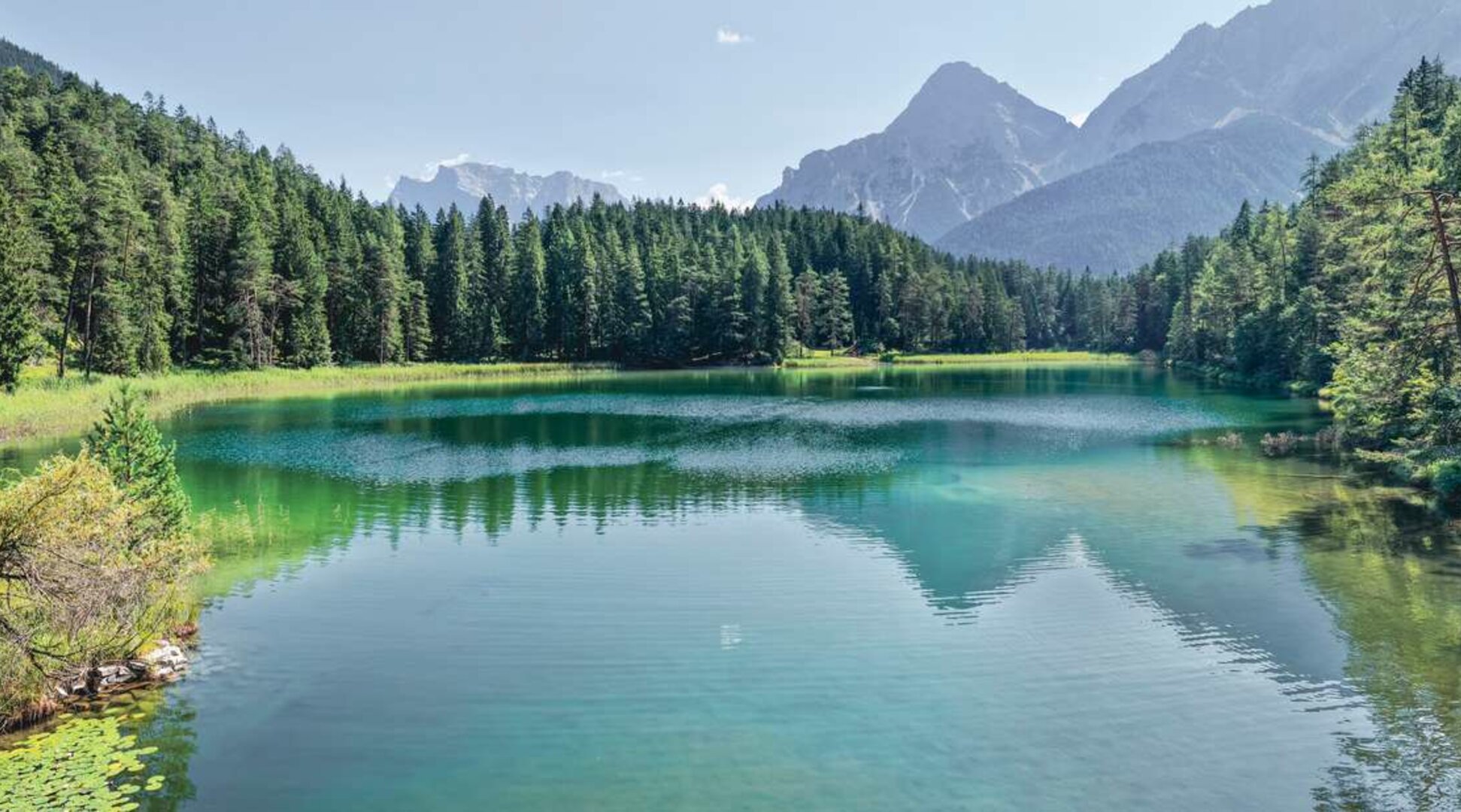 Lake with forest | © Tiroler Zugspitz Arena/Valentin Schennach