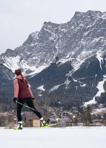 Langläuferin auf Loipe | © Tiroler Zugspitz Arena