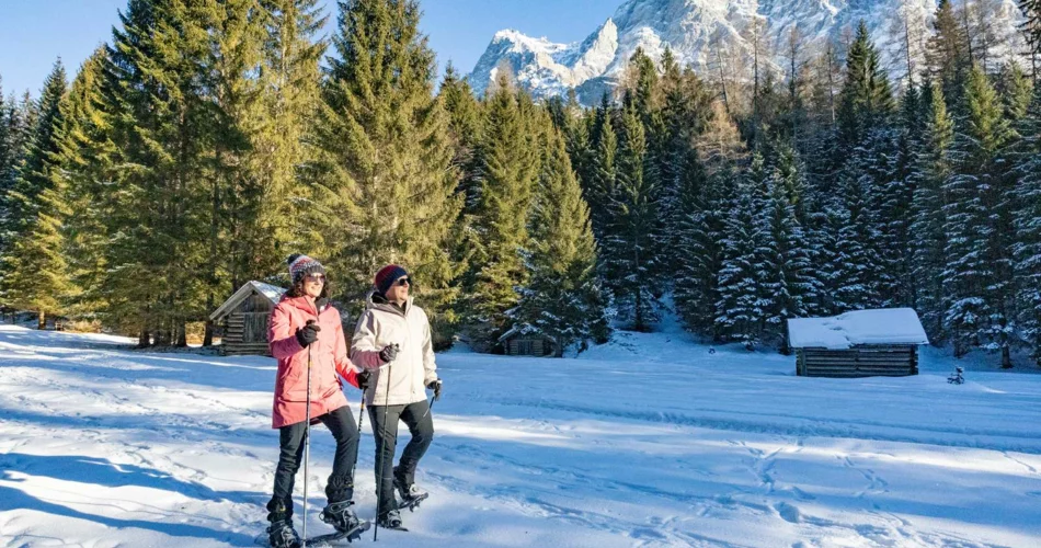 Schneeschuhwandern | © Tiroler Zugspitz Arena/ Valentin Schennach