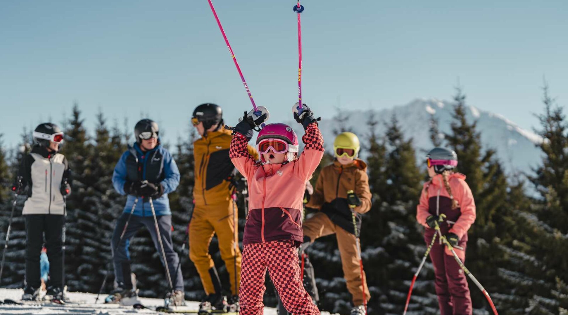 A child on skis is happy | © Tiroler Zugspitz Arena/Oetiker Sam