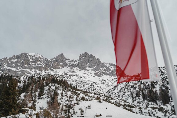 Impressive mountains covered in snow | © Tiroler Zugspitz Arena/Sam Oetiker