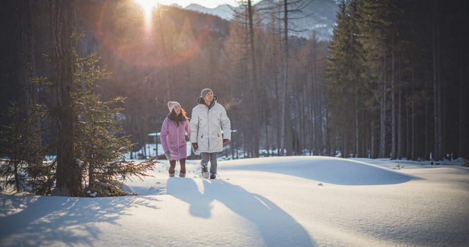 Couple hiking | © Tiroler Zugspitz Arena/C. Jorda