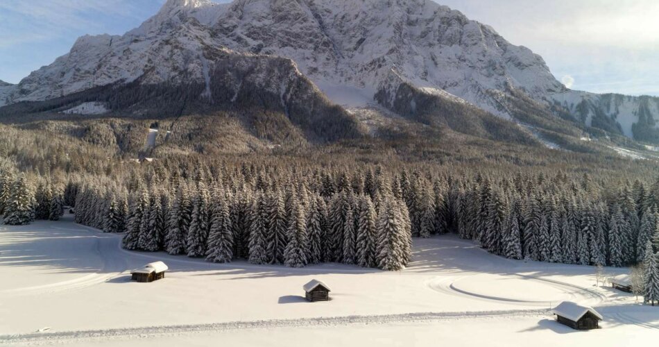 The Zugspitze in winter with snow | © Tiroler Zugspitz Arena/ Oostenrijk TV