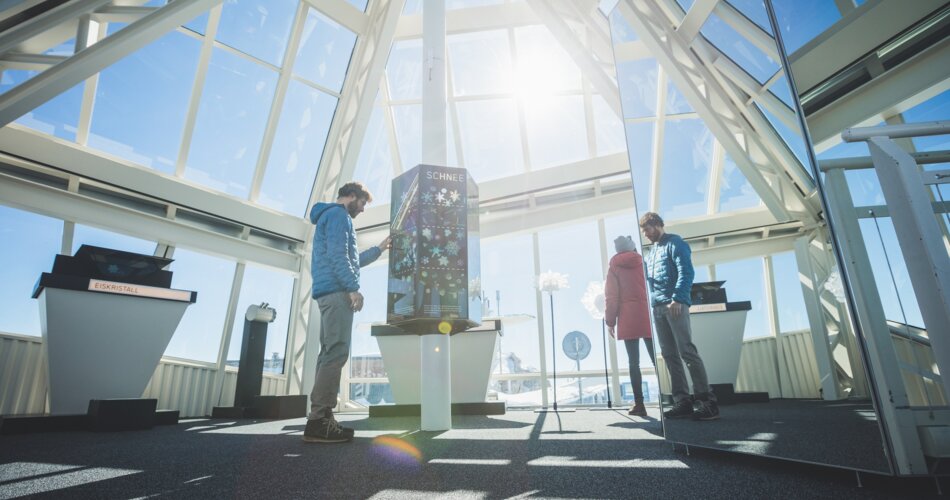 A couple | © Tiroler Zugspitz Arena/ Christoph Jorda